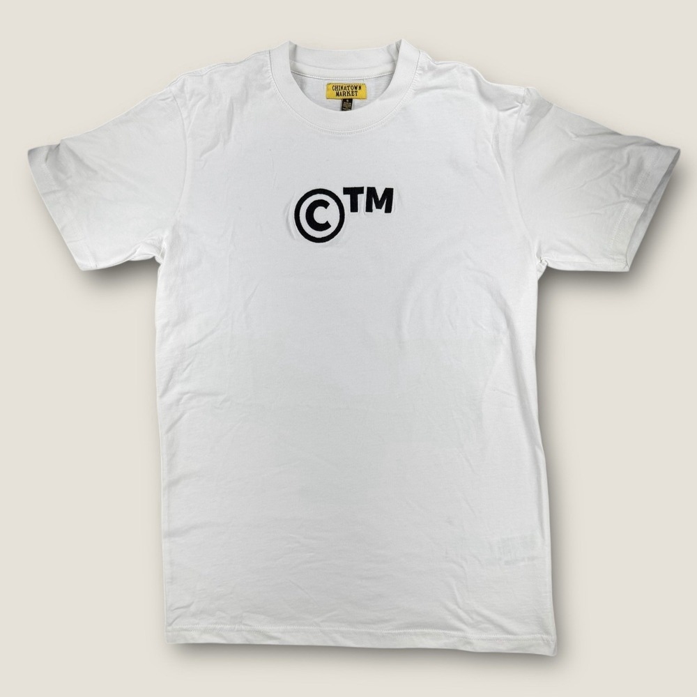 Chinatown Market T-Shirt Mens Small White Copyright TM‎ Graphic Logo Streetwear